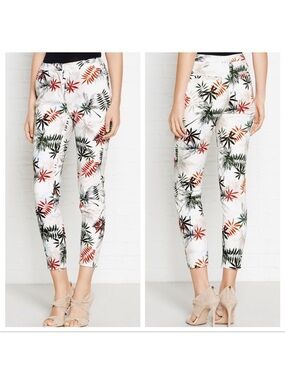 REISS Selena Ankle Zip Trouser in Printed White Size 4